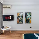Zoe Apartment At City Center